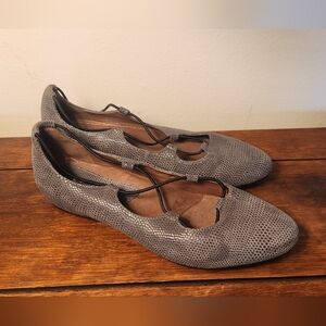 Earthies Essen Essen Flats